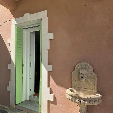 Villa Tilia Apartment Nimes